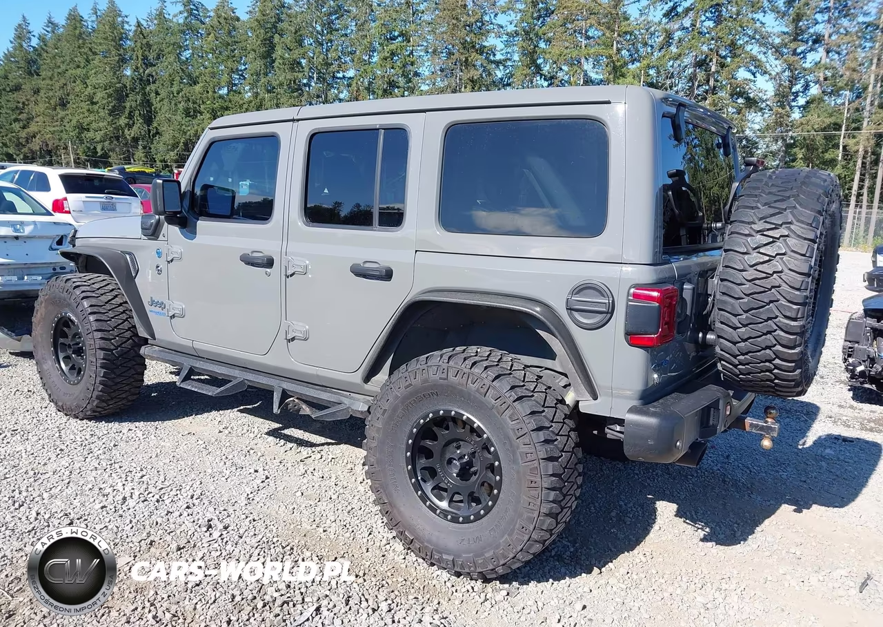 2021 Jeep Wrangler 4Xe Unlimited Rubicon 4X4 VIN:1C4JJXR64MW824992 - 3