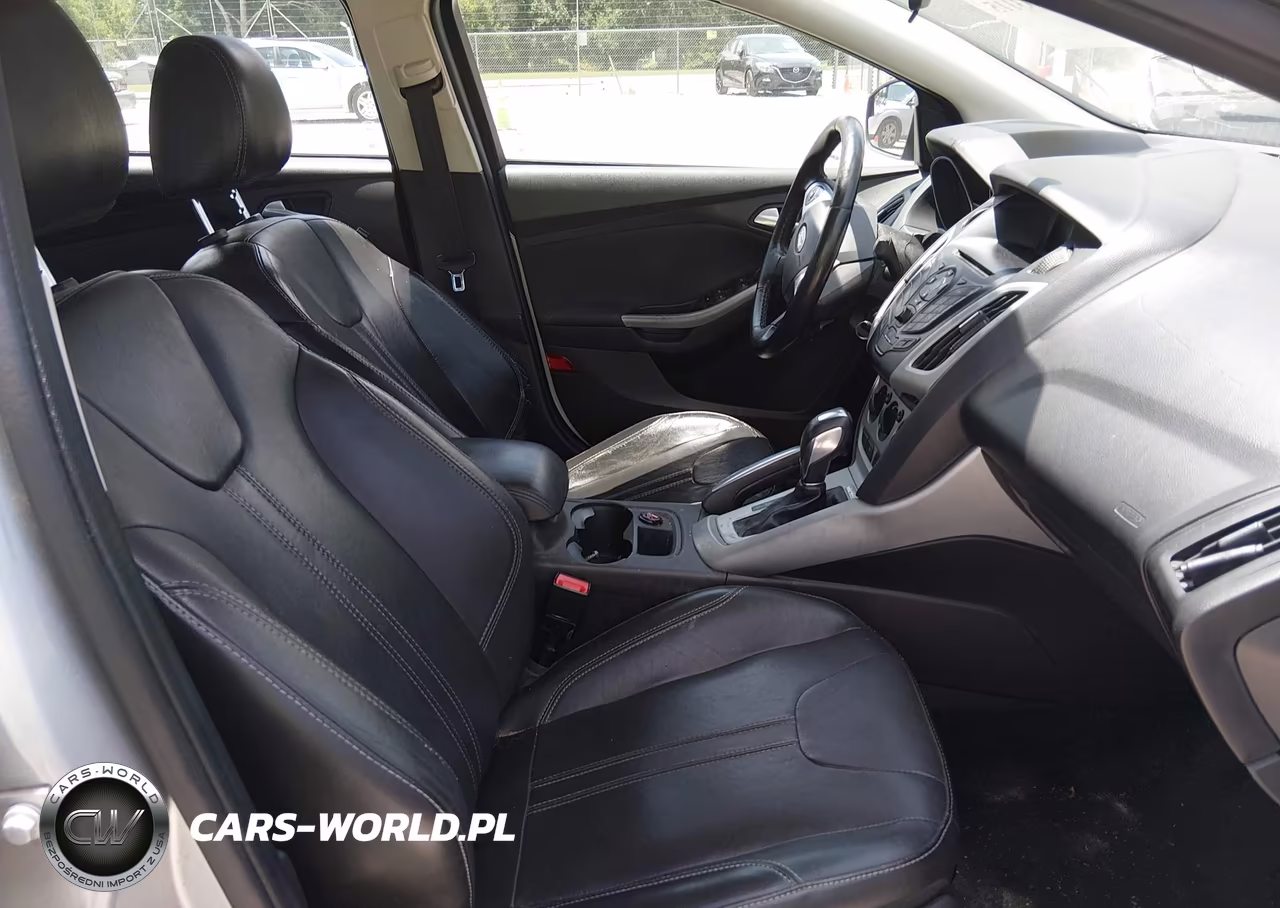 2013 Ford Focus Se VIN:1FADP3F2XDL354688 - 5