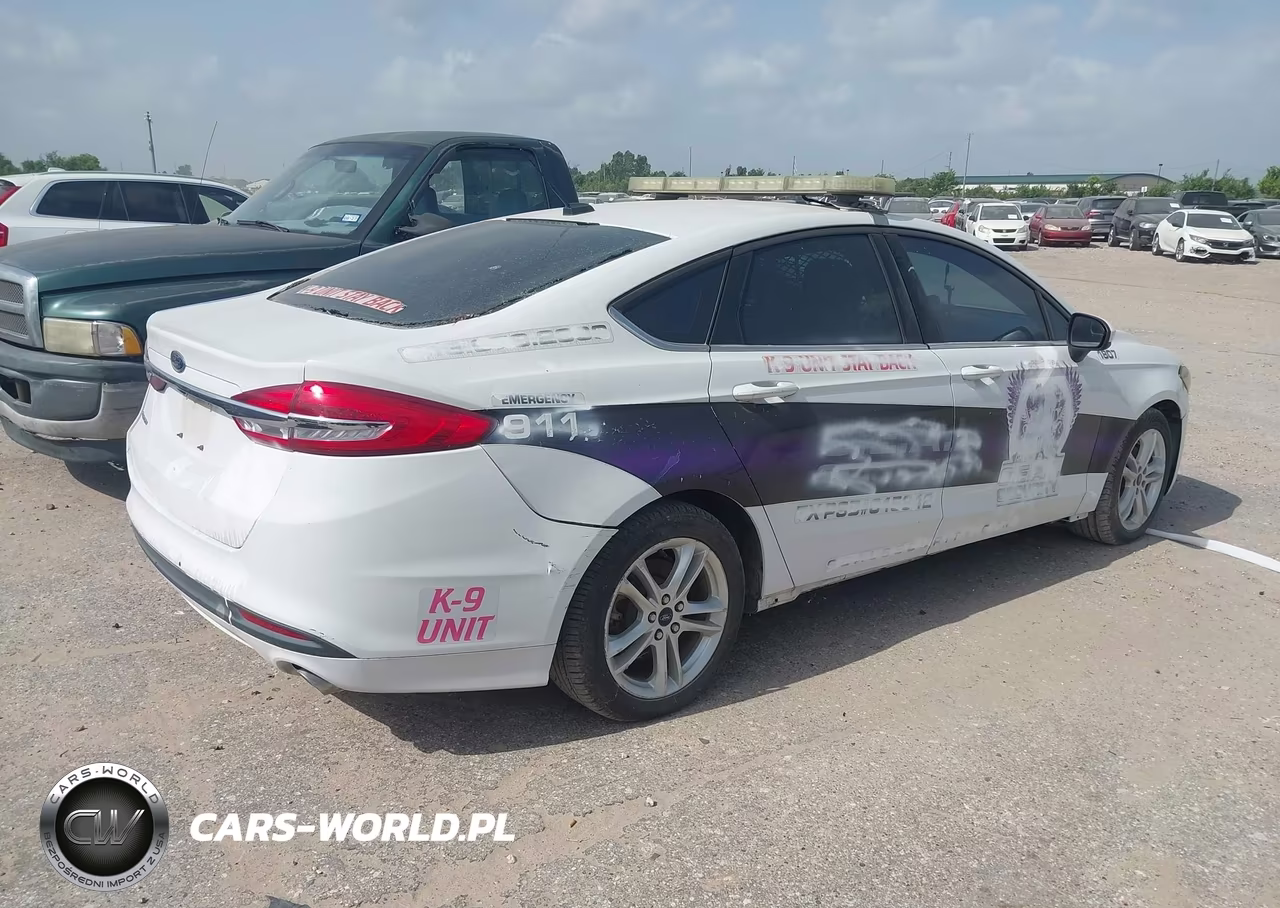2018 Ford Fusion Hybrid S VIN:3FA6P0UU2JR180527 - 4
