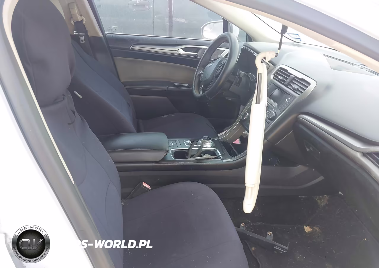 2018 Ford Fusion Hybrid S VIN:3FA6P0UU2JR180527 - 5