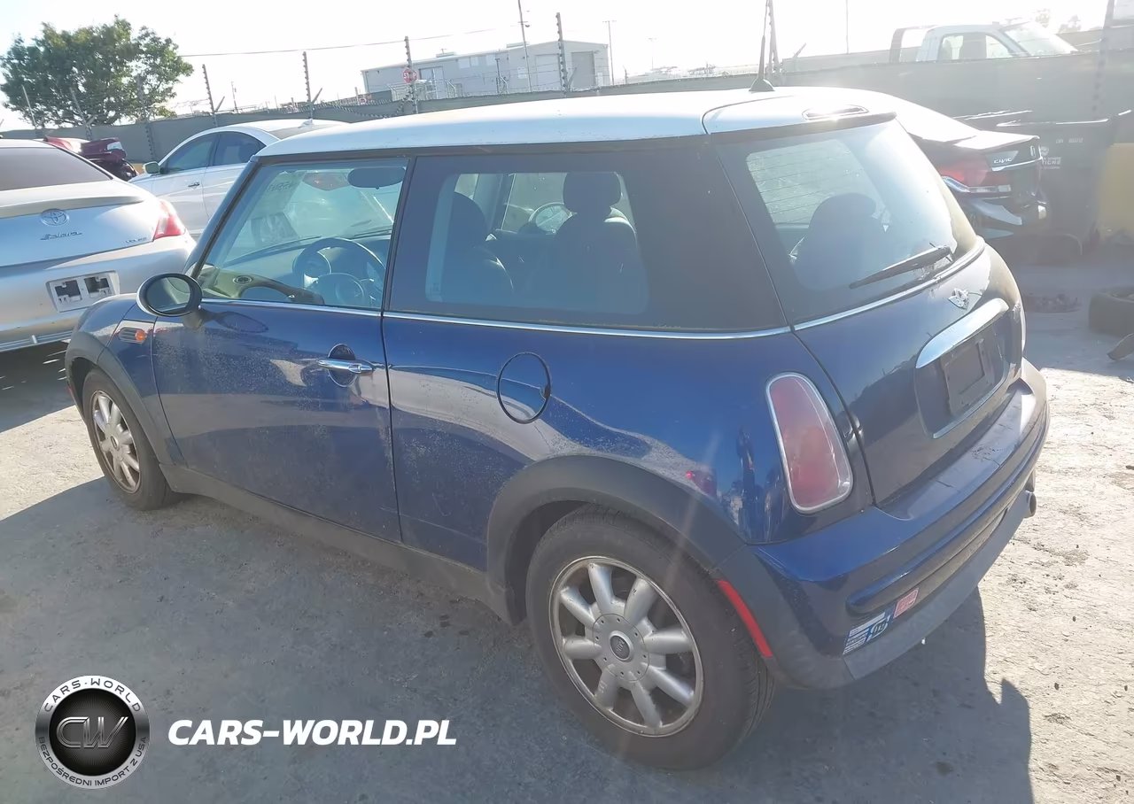 2004 Mini Cooper VIN:WMWRC33434TC55812 - 3