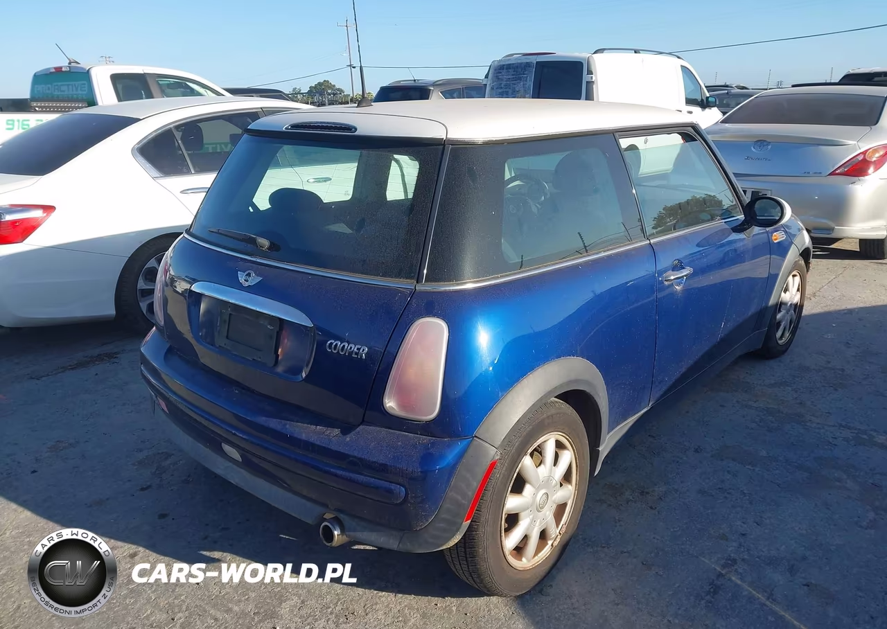 2004 Mini Cooper VIN:WMWRC33434TC55812 - 4