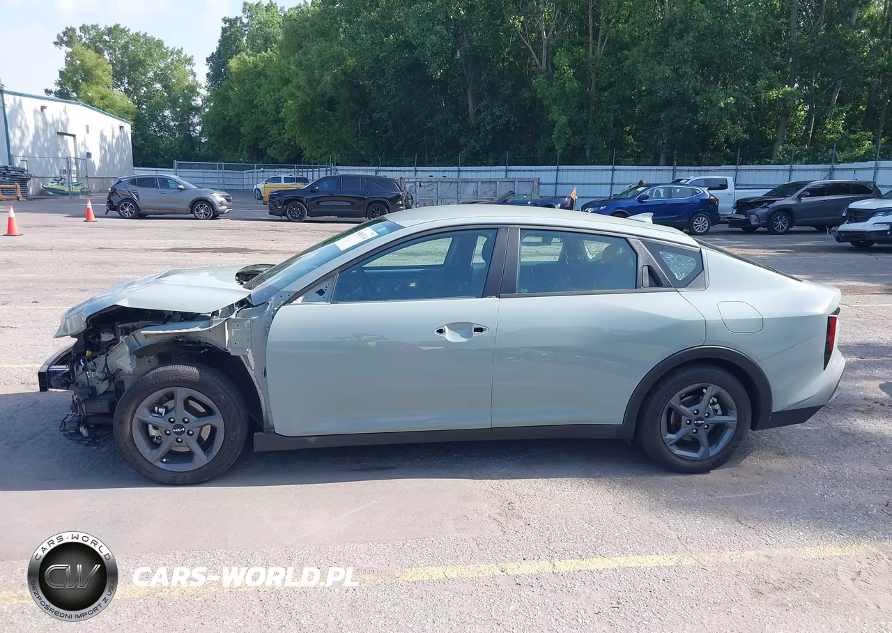 2025 Kia K4 Lxs VIN:3KPFT4DE3SE145123 - 15