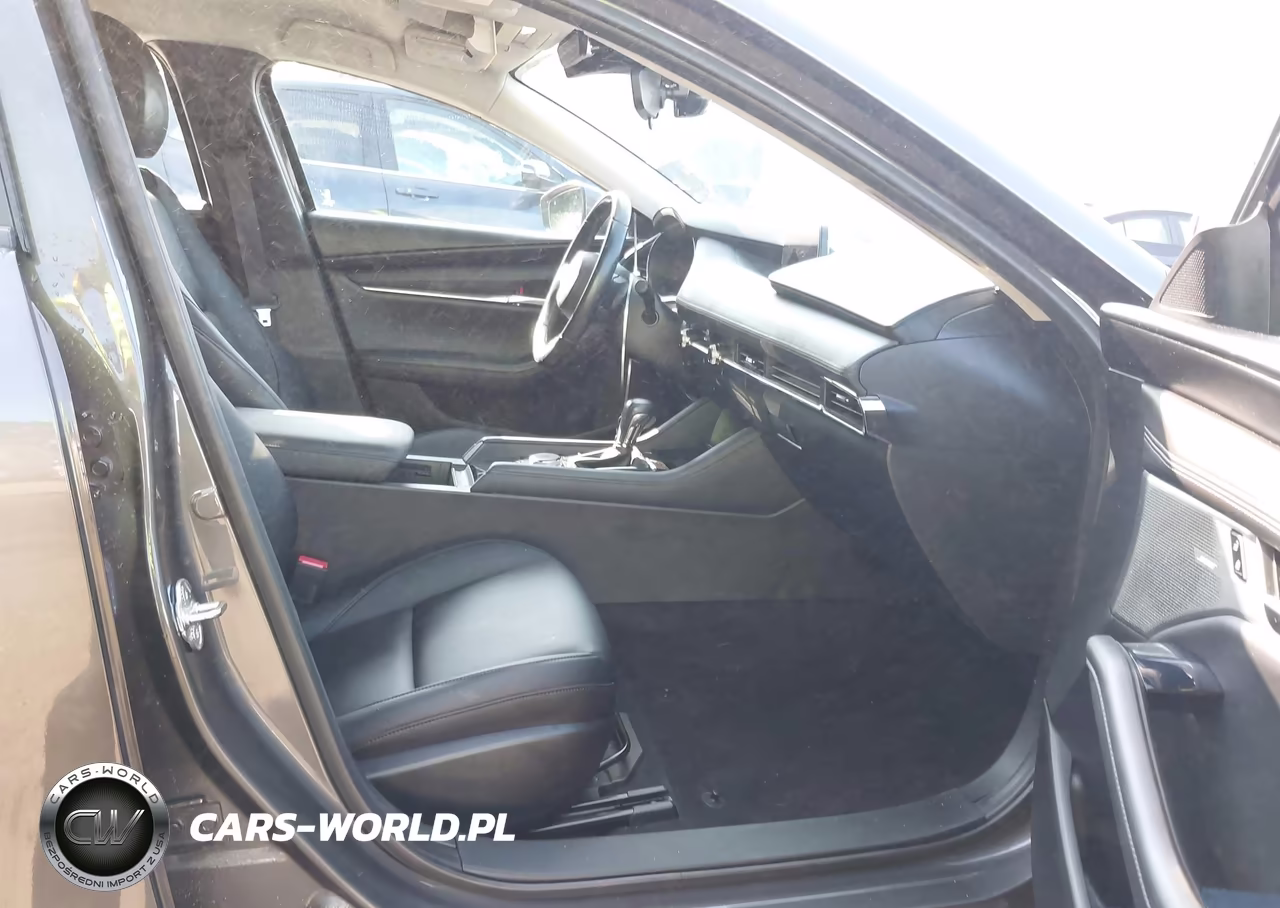 2019 Mazda Mazda3 Preferred Package VIN:JM1BPBDM0K1115692 - 5