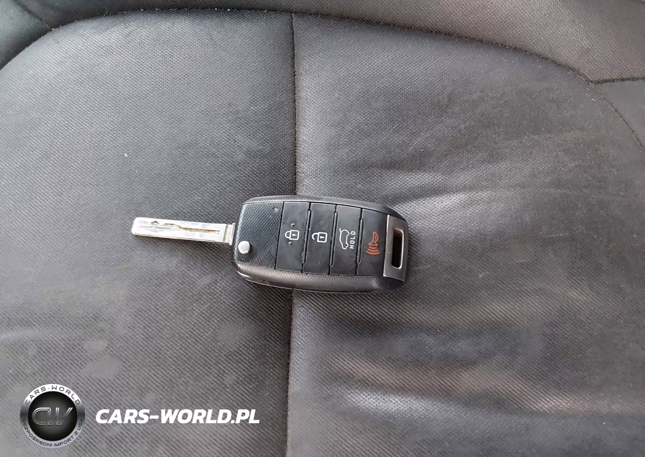 2016 Kia Soul VIN:KNDJN2A2XG7352263 - 11
