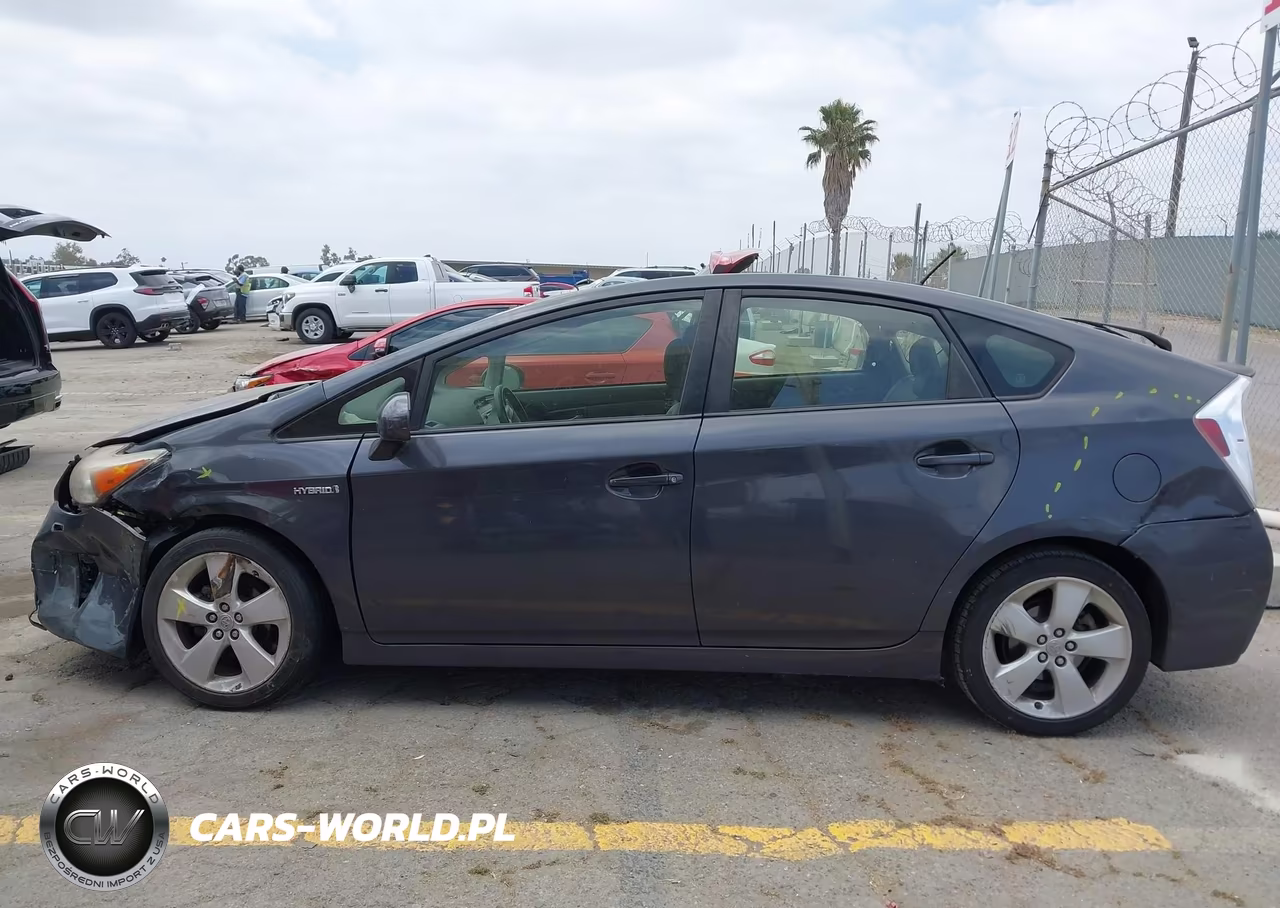 2013 Toyota Prius Five VIN:JTDKN3DU1D1710243 - 14