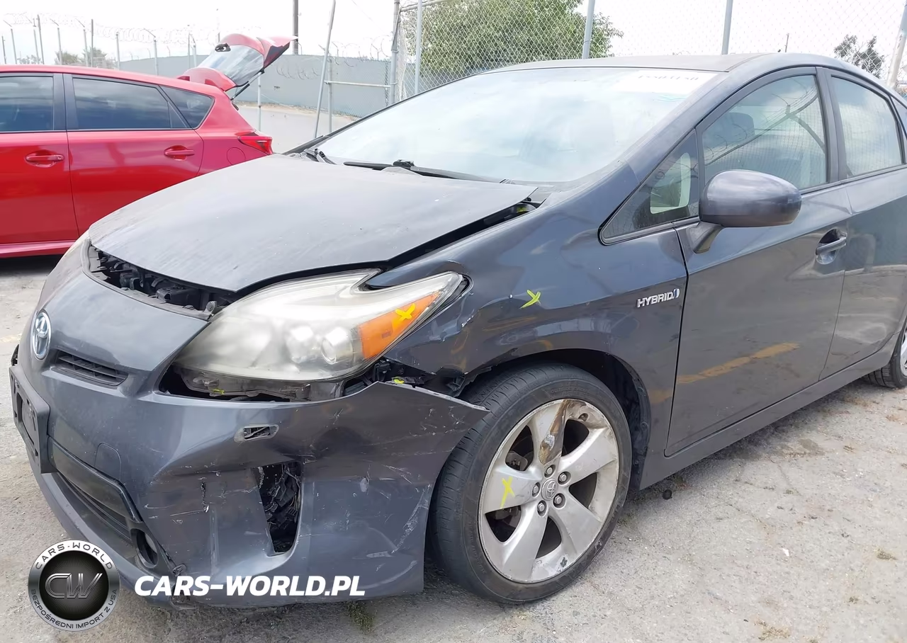2013 Toyota Prius Five VIN:JTDKN3DU1D1710243 - 6