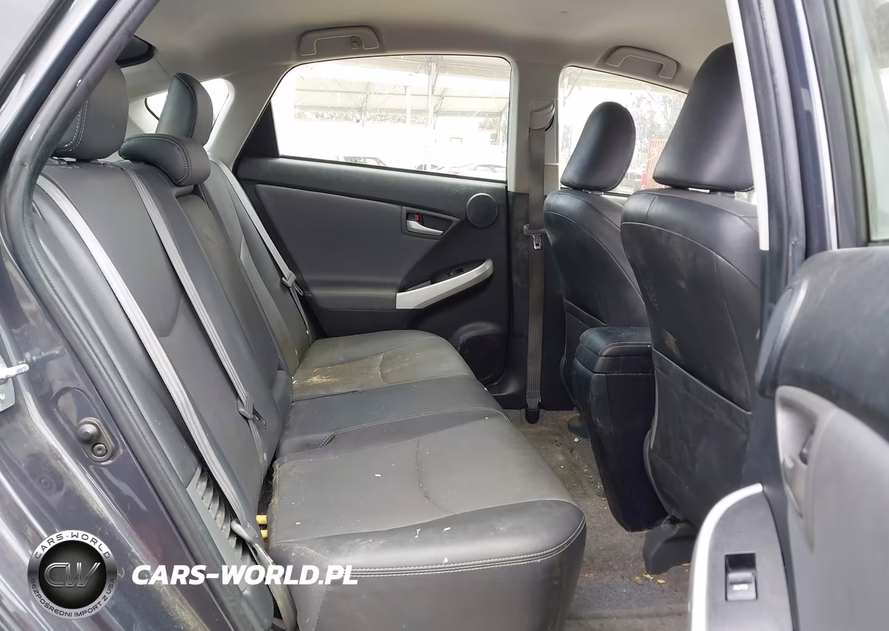 2013 Toyota Prius Five VIN:JTDKN3DU1D1710243 - 8