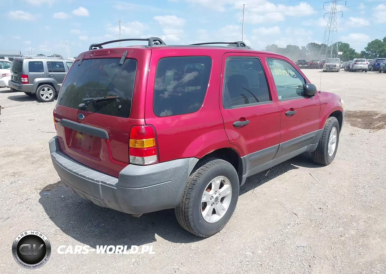 2005 Ford Escape Xlt VIN:1FMYU93185KA39216 - 4