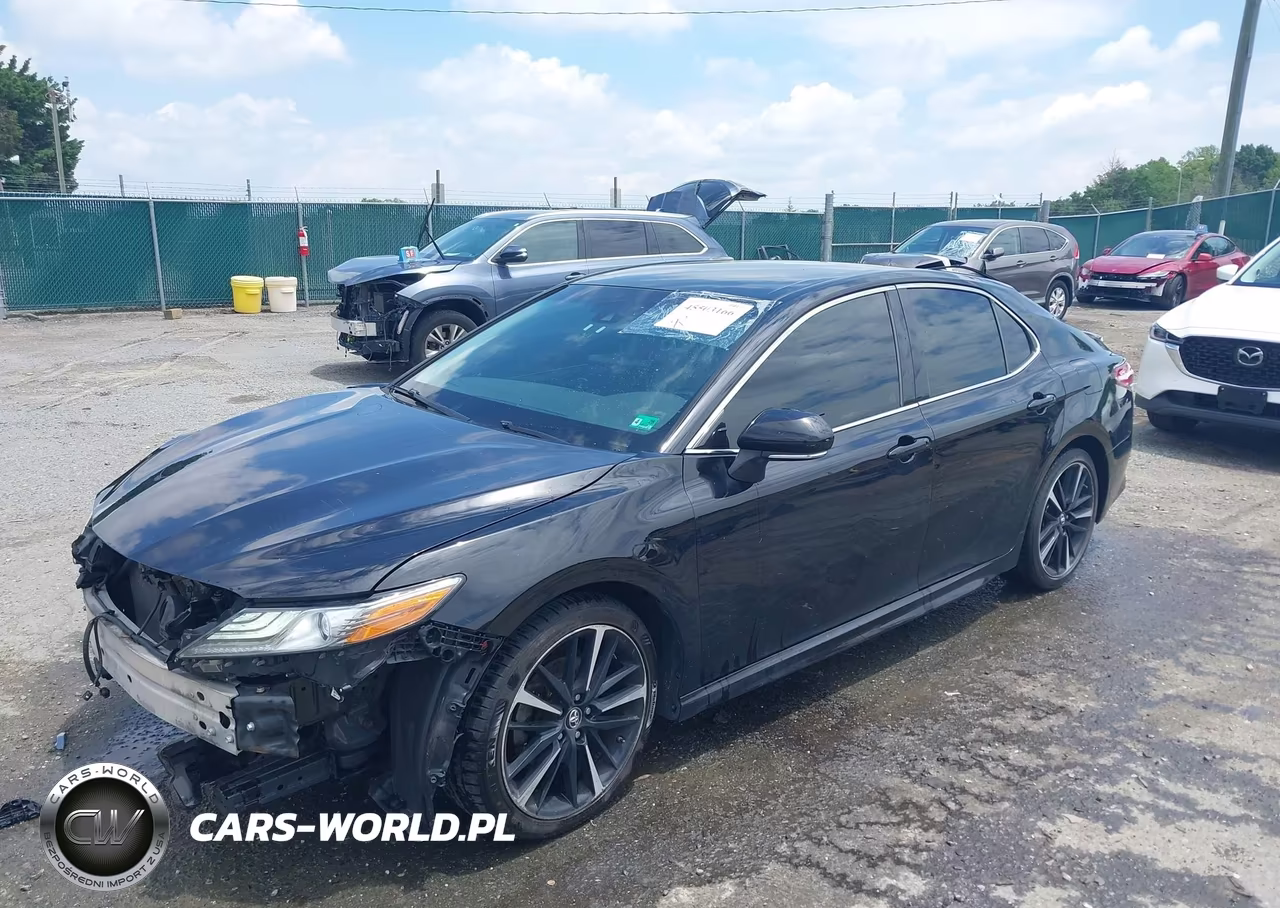2018 Toyota Camry Xse VIN:4T1B61HKXJU143577 - 2