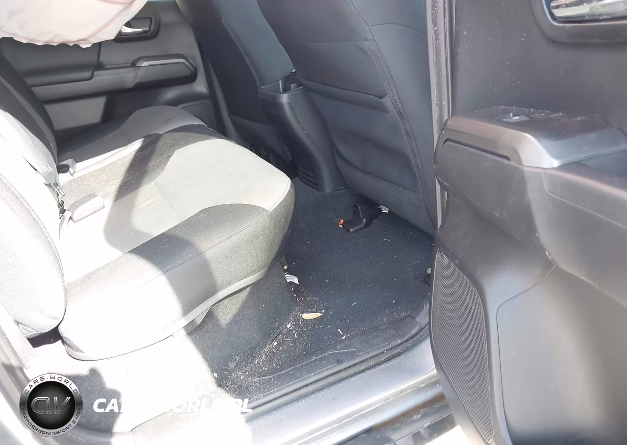 2020 Toyota Tacoma Trd Sport VIN:3TMAZ5CN3LM130046 - 8