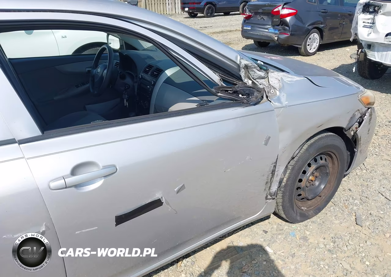 2010 Toyota Corolla Le VIN:2T1BU4EE2AC313373 - 12