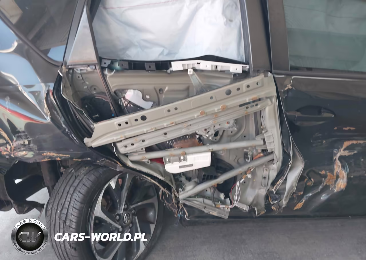 2018 Toyota Corolla Im VIN:JTNKARJE5JJ553240 - 17