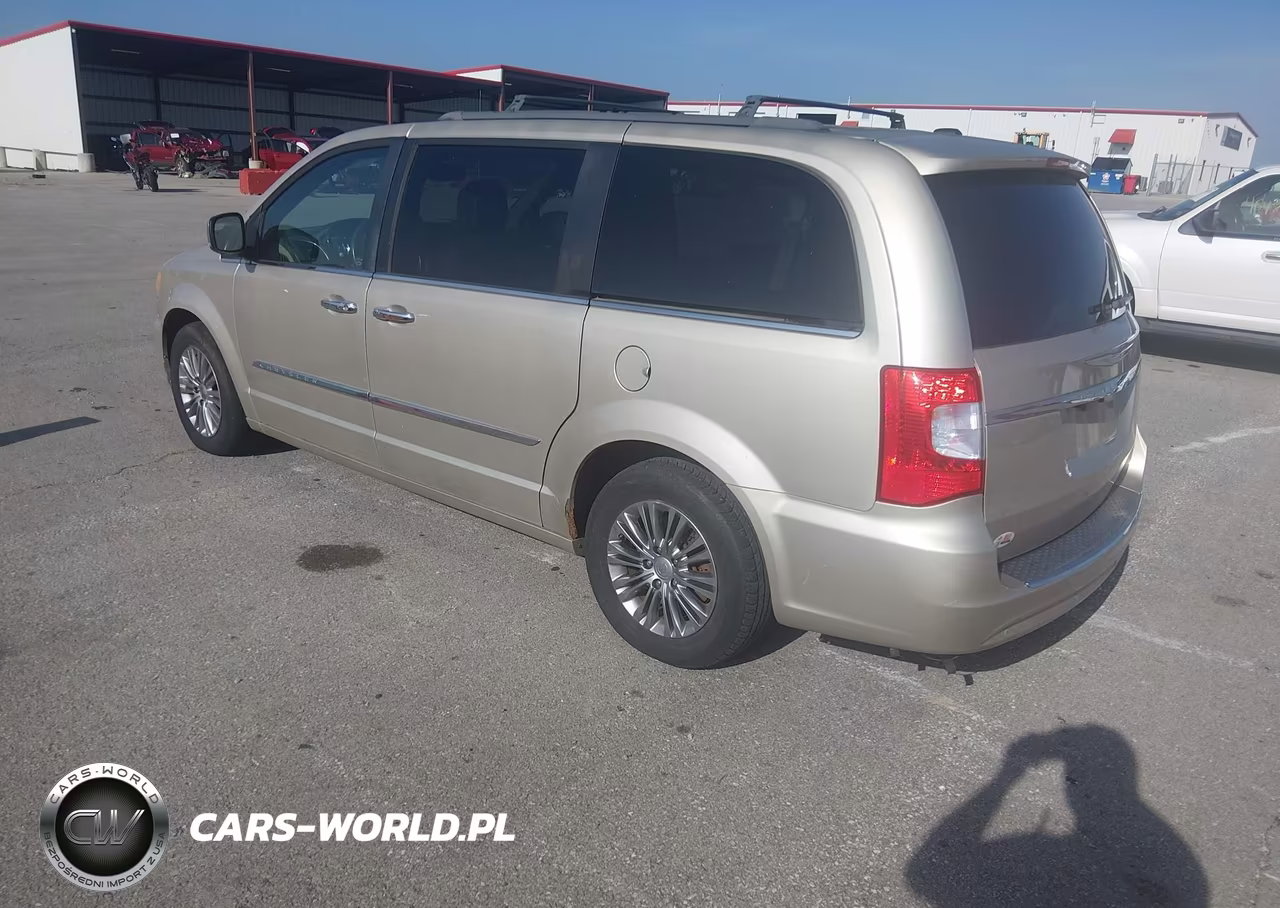 2013 Chrysler Town & Country Touring-L VIN:2C4RC1CG4DR559396 - 3