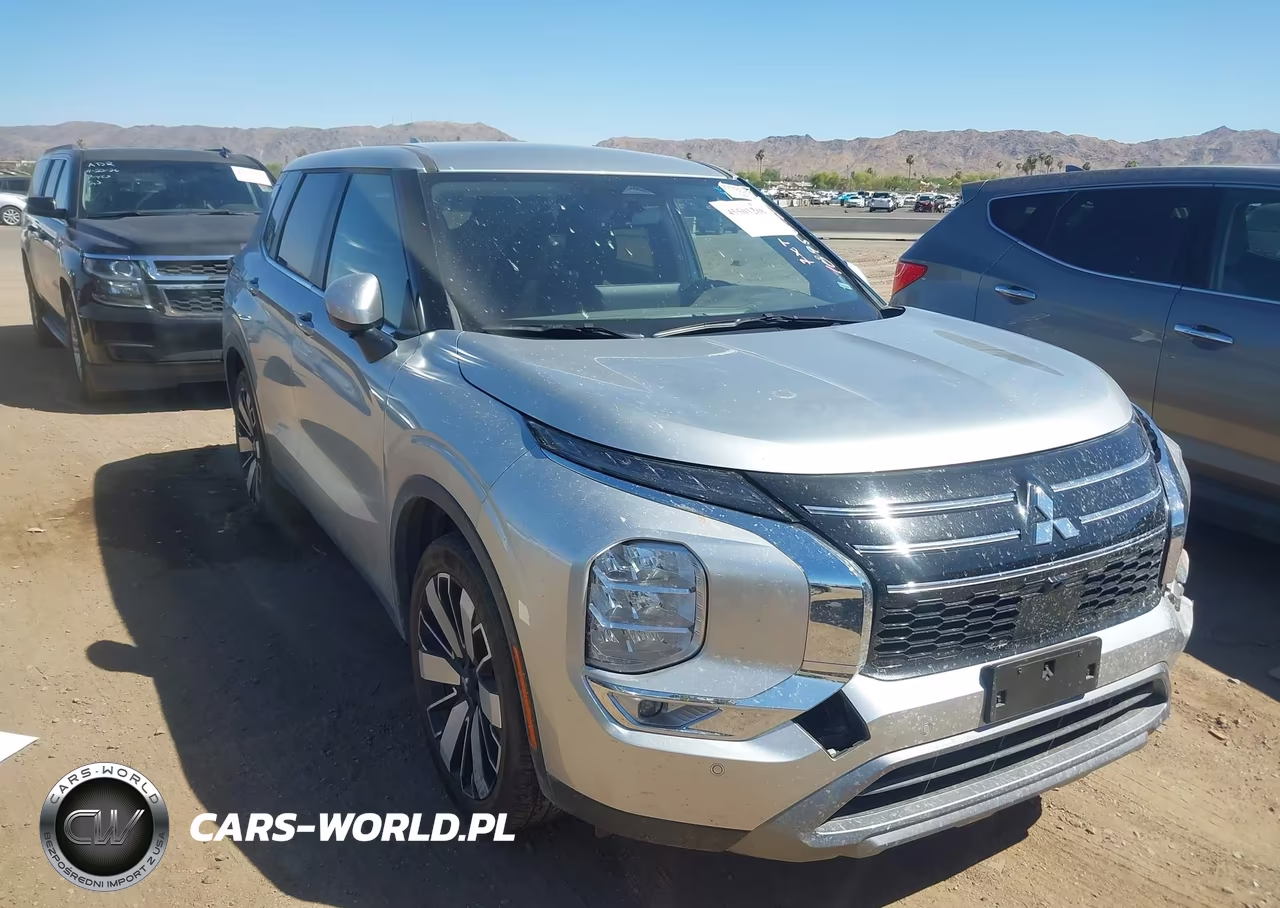 2025 Mitsubishi Outlander Se 2.5 2Wd – zdjęcie 1 z 17