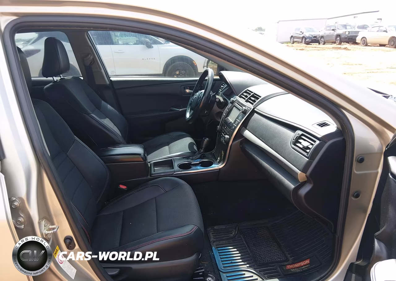 2016 Toyota Camry Se VIN:4T1BF1FK4GU528676 - 5
