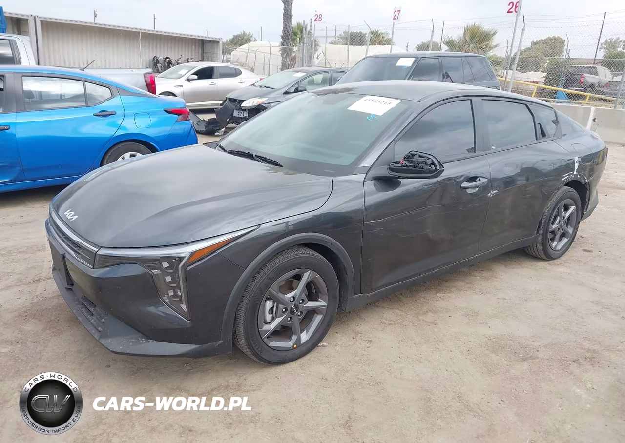 2025 Kia K4 Lxs VIN:3KPFT4DE4SE178776 - 2