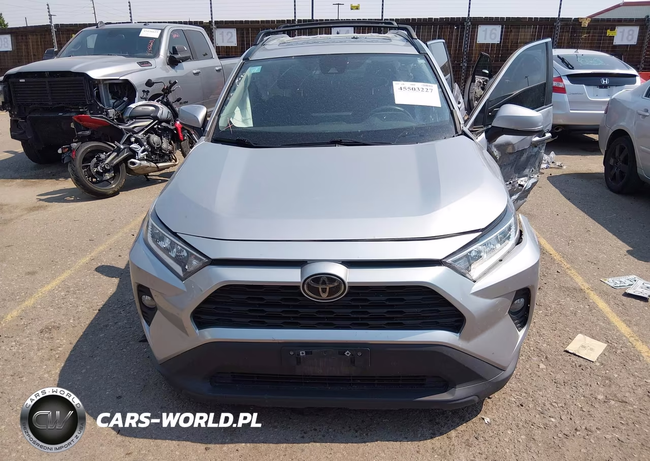 2021 Toyota Rav4 Xle VIN:2T3P1RFV2MC218821 - 12