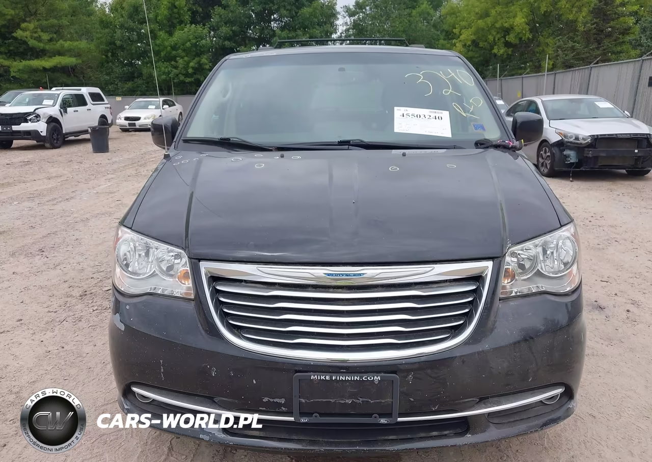 2015 Chrysler Town & Country Touring-L VIN:2C4RC1CGXFR705822 - 12