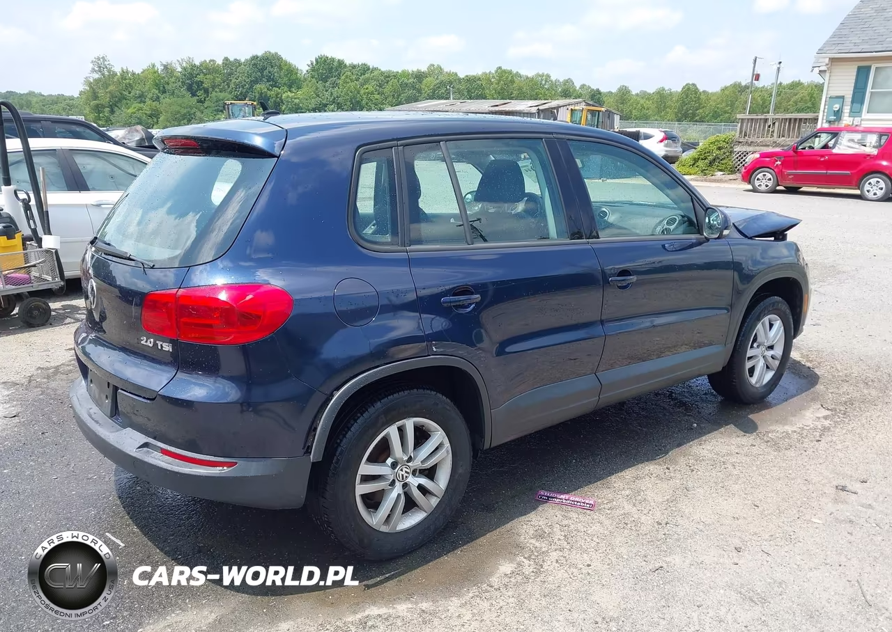 2013 Volkswagen Tiguan S VIN:WVGAV7AX5DW511390 - 4