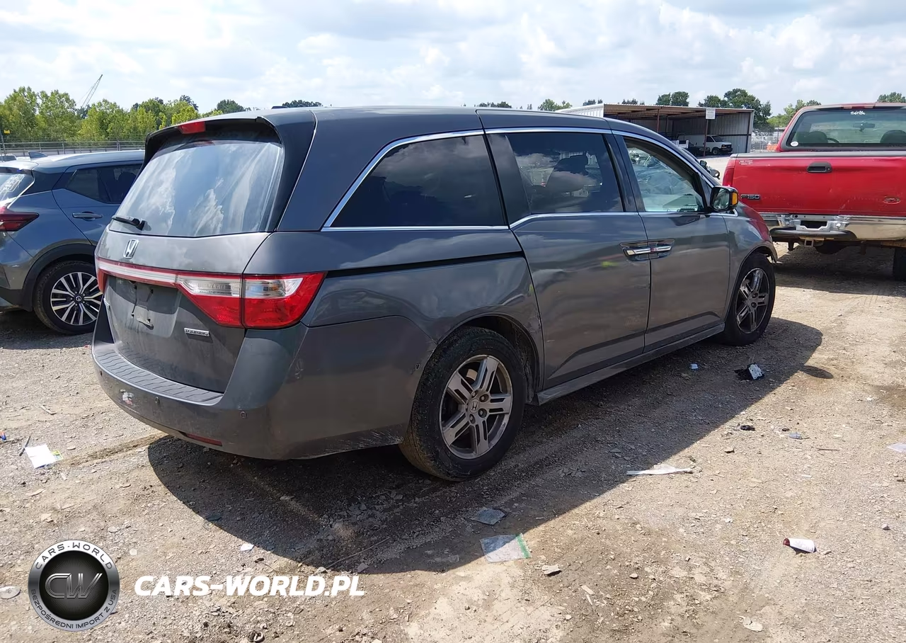 2012 Honda Odyssey Touring-Touring Elite VIN:5FNRL5H92CB013935 - 4