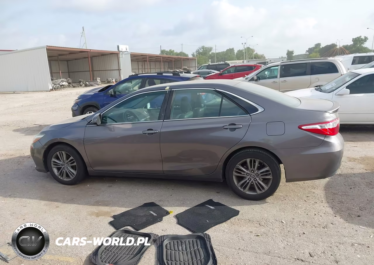 2015 Toyota Camry Se VIN:4T1BF1FK8FU890038 - 14