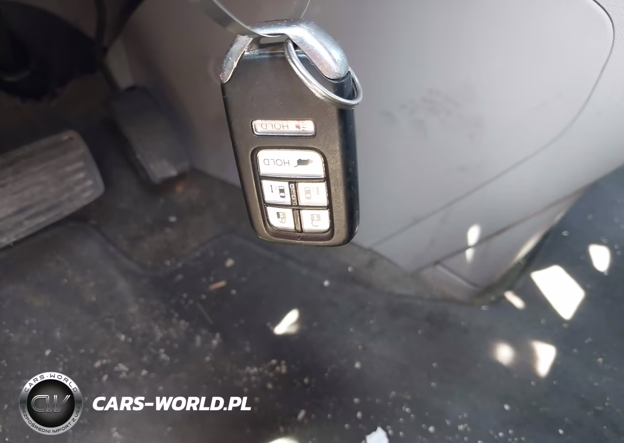 2017 Honda Odyssey Se VIN:5FNRL5H3XHB016438 - 11