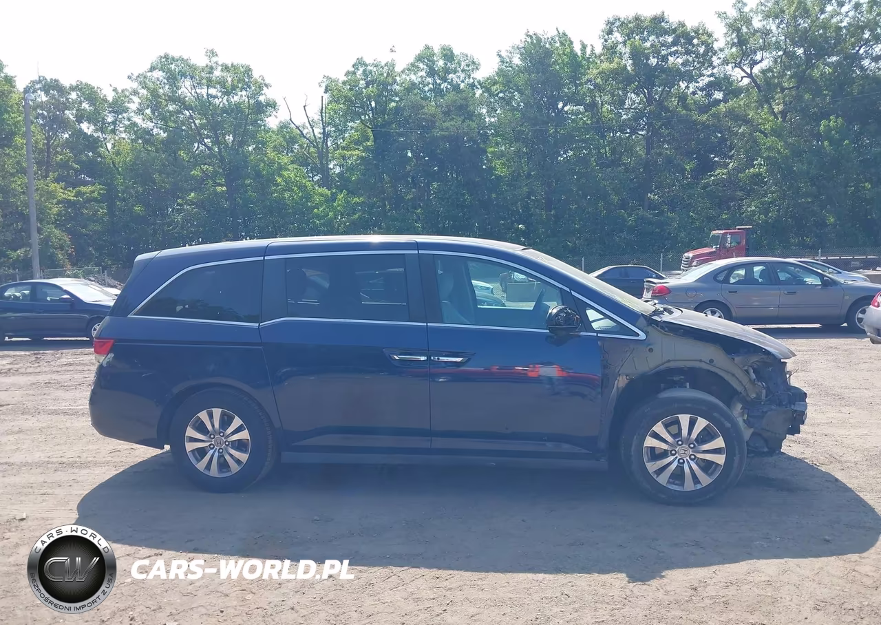 2017 Honda Odyssey Se VIN:5FNRL5H3XHB016438 - 13