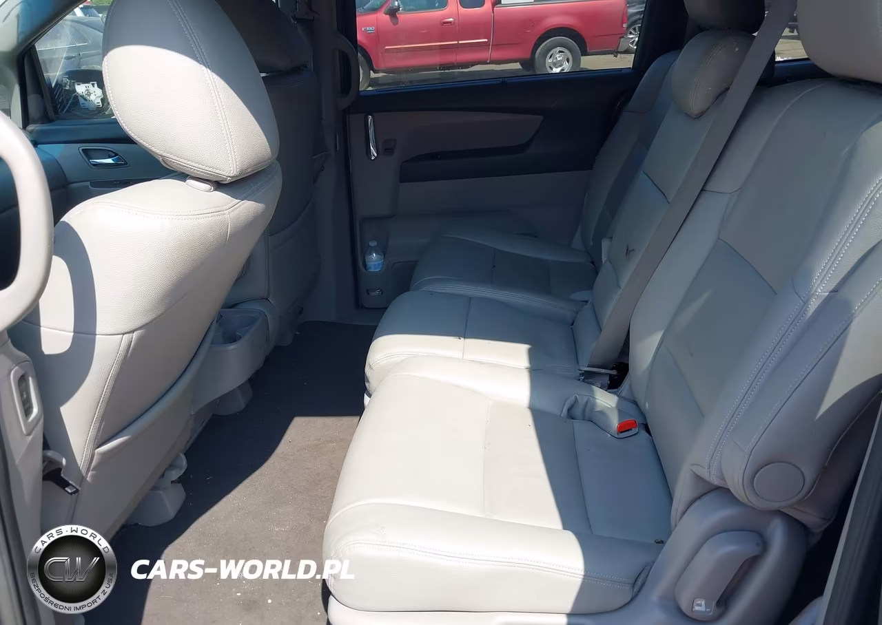 2017 Honda Odyssey Se VIN:5FNRL5H3XHB016438 - 8