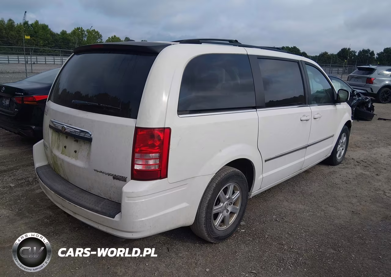 2010 Chrysler Town & Country Touring VIN:2A4RR5DX8AR267986 - 4