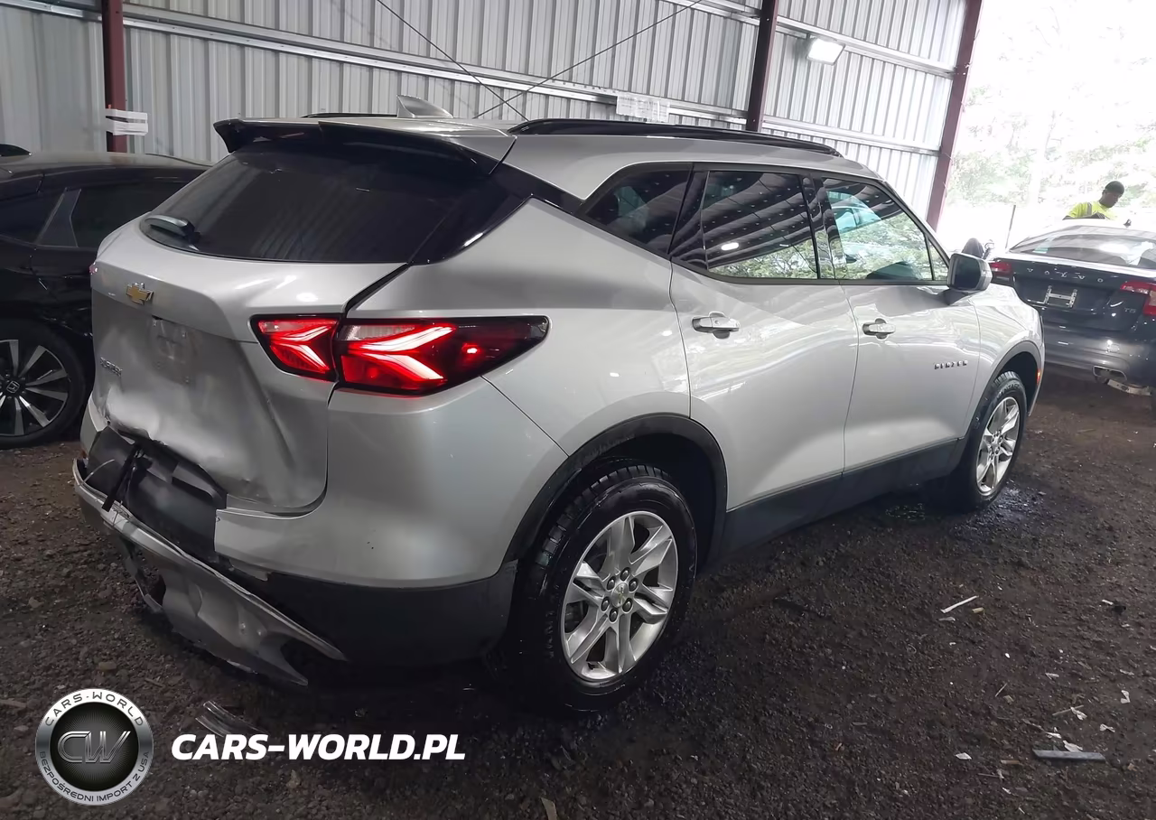 2019 Chevrolet Blazer VIN:3GNKBBRA5KS696822 - 4
