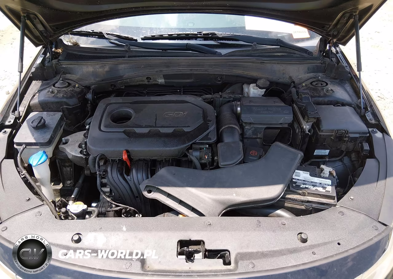 2018 Kia Optima S VIN:5XXGT4L31JG190183 - 10
