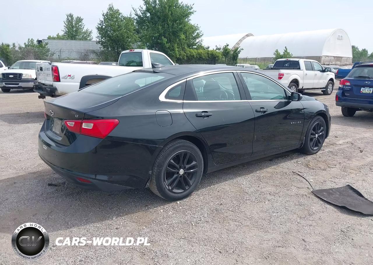 2017 Chevrolet Malibu 1Lt VIN:1G1ZE5ST3HF210185 - 4