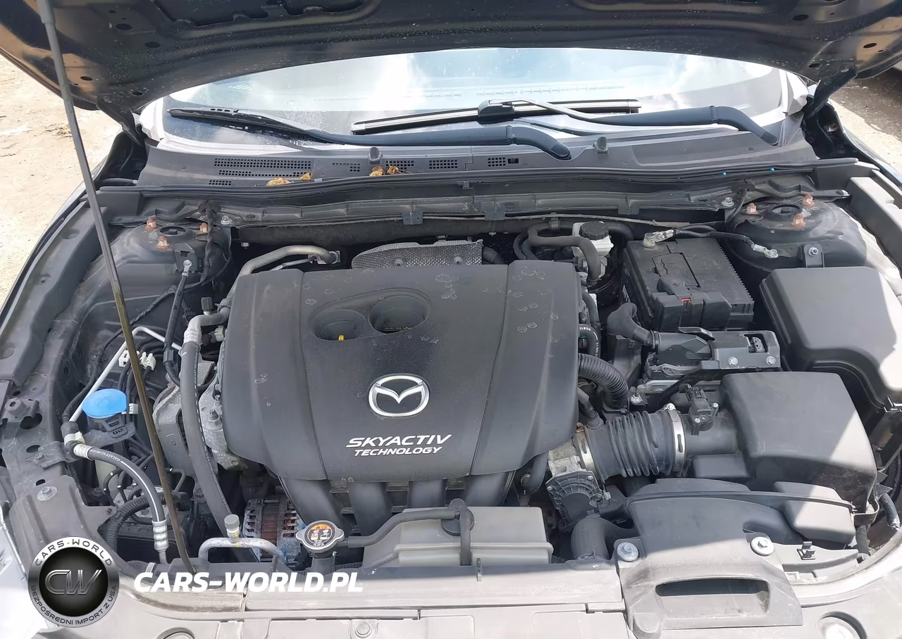 2018 Mazda Mazda3 Touring VIN:3MZBN1V39JM204813 - 10