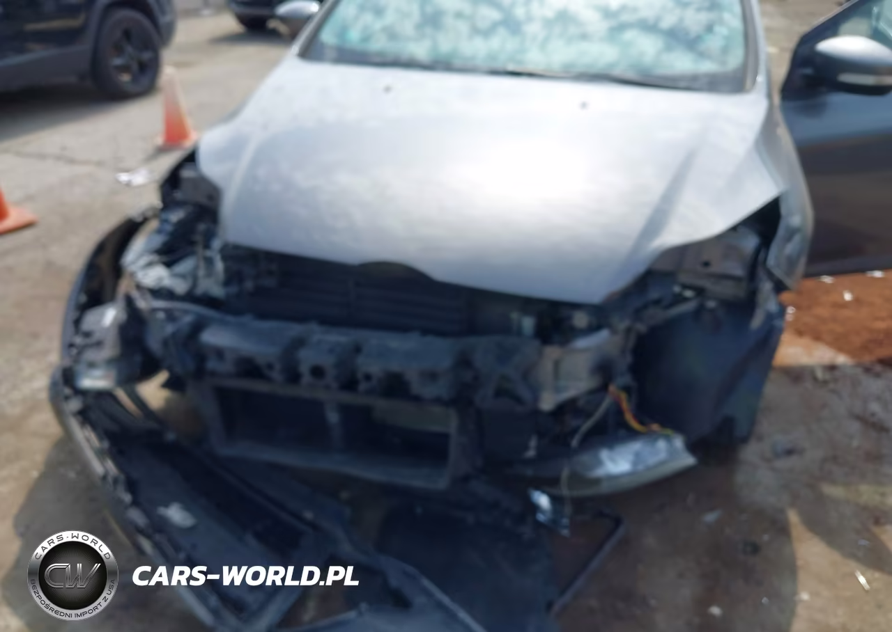2014 Ford Focus Se VIN:1FADP3K28EL439651 - 6