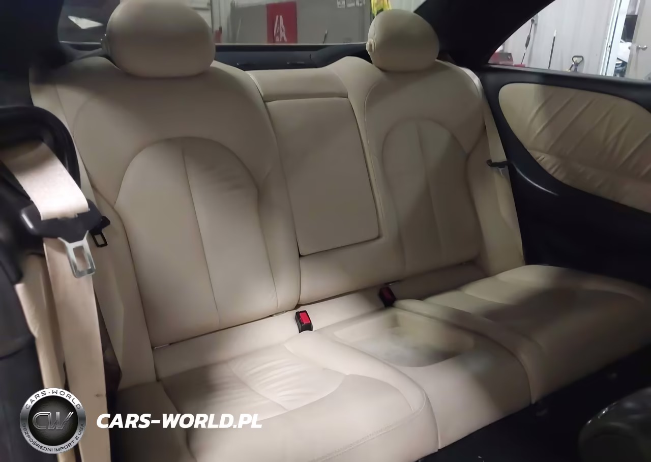 2007 Mercedes-Benz Clk 350 VIN:WDBTJ56H17F208916 - 8