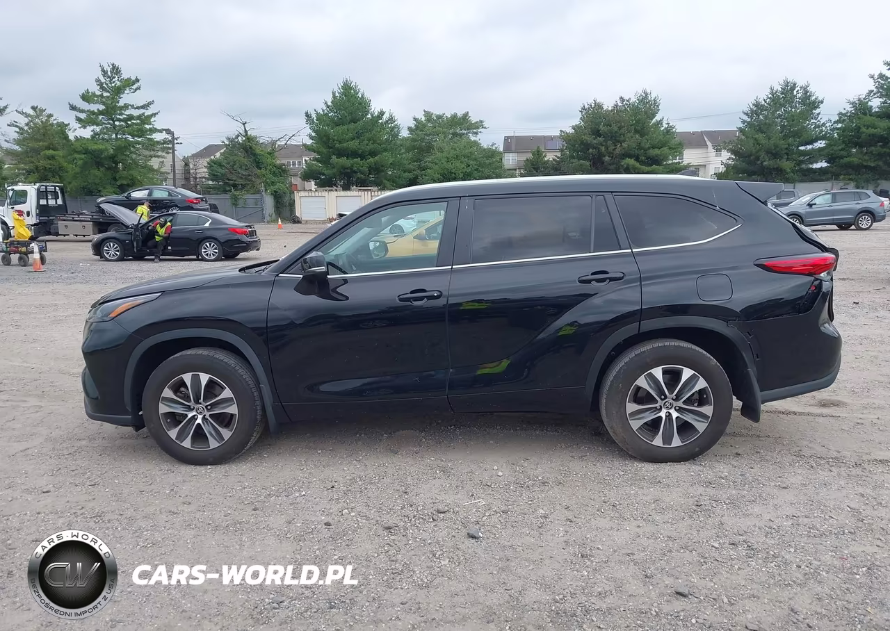 2023 Toyota Highlander Xle VIN:5TDKDRBH2PS526593 - 15