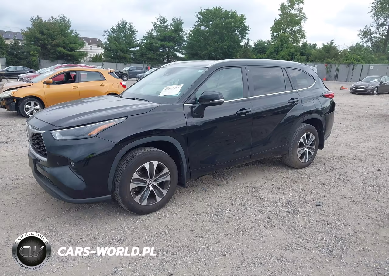 2023 Toyota Highlander Xle VIN:5TDKDRBH2PS526593 - 2