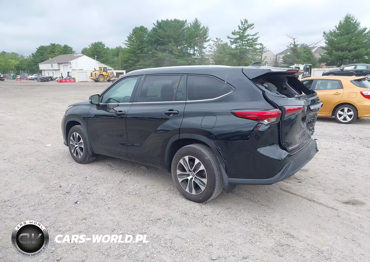 2023 Toyota Highlander Xle VIN:5TDKDRBH2PS526593 - 3