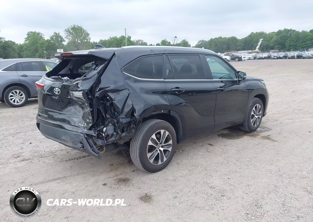 2023 Toyota Highlander Xle VIN:5TDKDRBH2PS526593 - 4