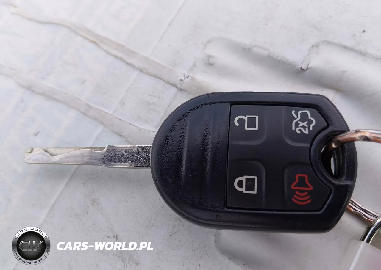 2018 Ford Fiesta S VIN:3FADP4AJ2JM103954 - 11