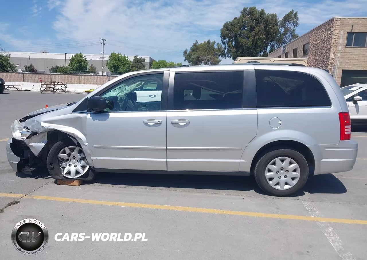 2009 Chrysler Town & Country Lx VIN:2A8HR44EX9R572341 - 14