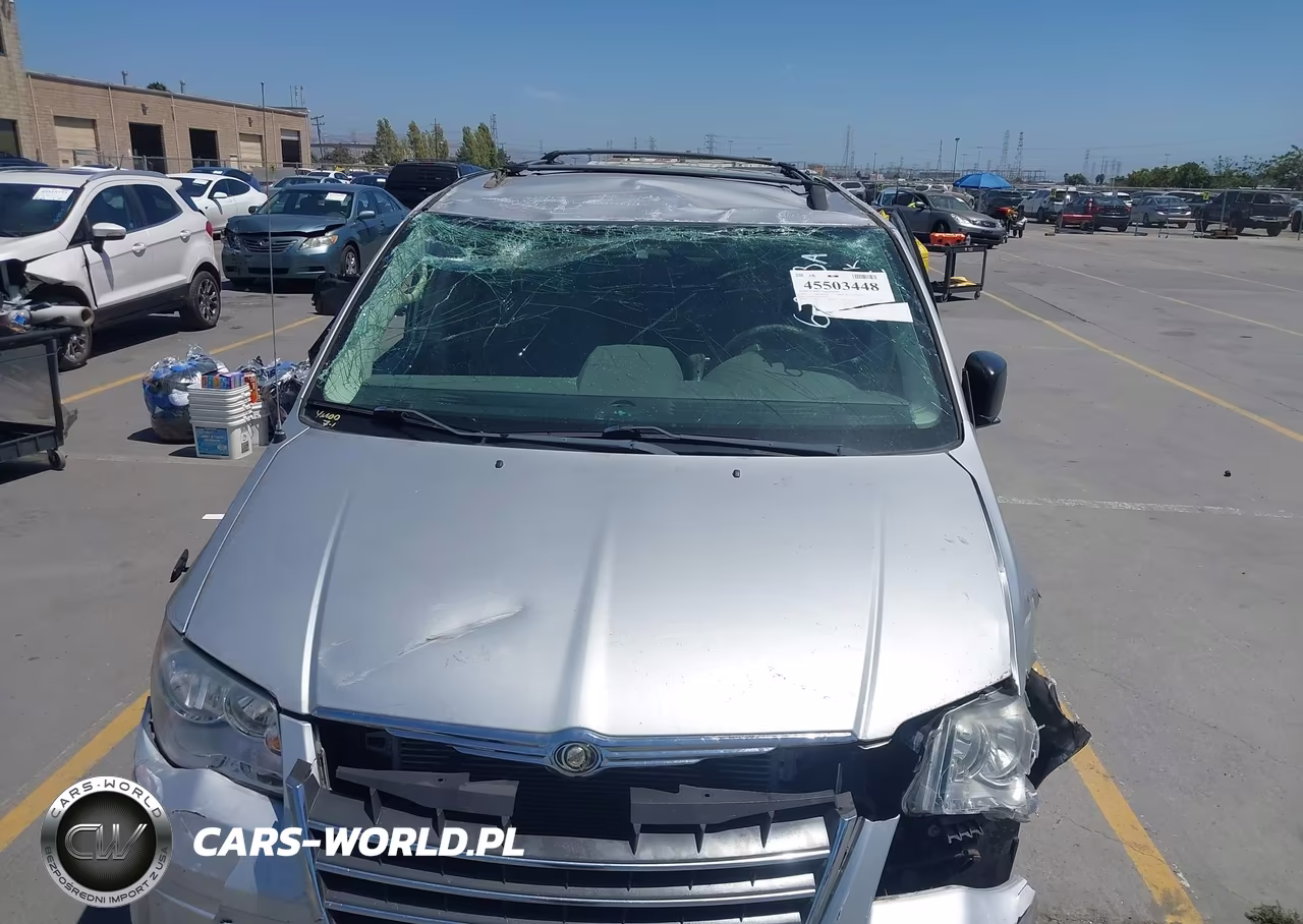 2009 Chrysler Town & Country Lx VIN:2A8HR44EX9R572341 - 6