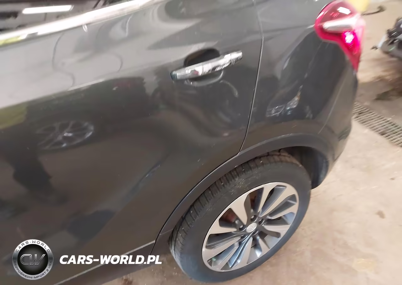 2018 Buick Encore Essence VIN:KL4CJCSB5JB696977 - 6