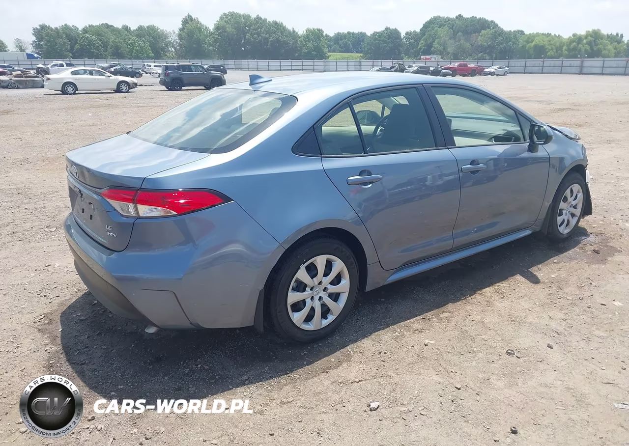 2026 Toyota Corolla Hybrid Hybrid Le VIN:JTDBCMFE8T3140858 - 4