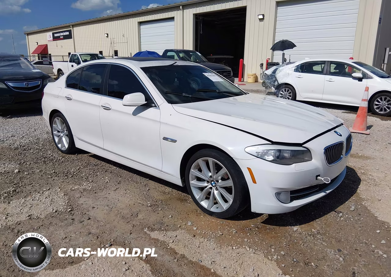 2013 BMW 528I