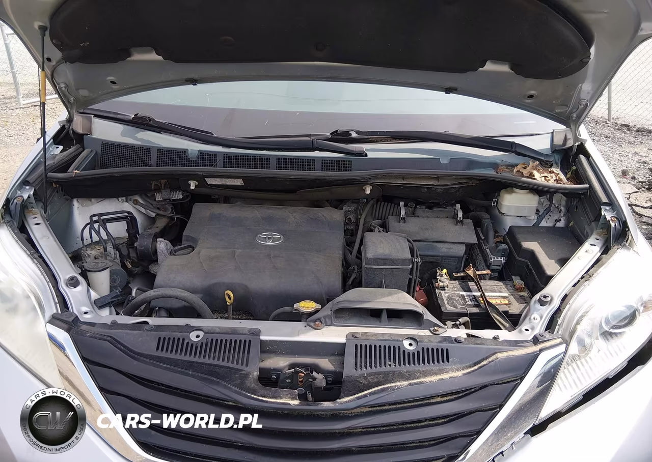 2014 Toyota Sienna Le V6 8 Passenger VIN:5TDKK3DC3ES450979 - 10