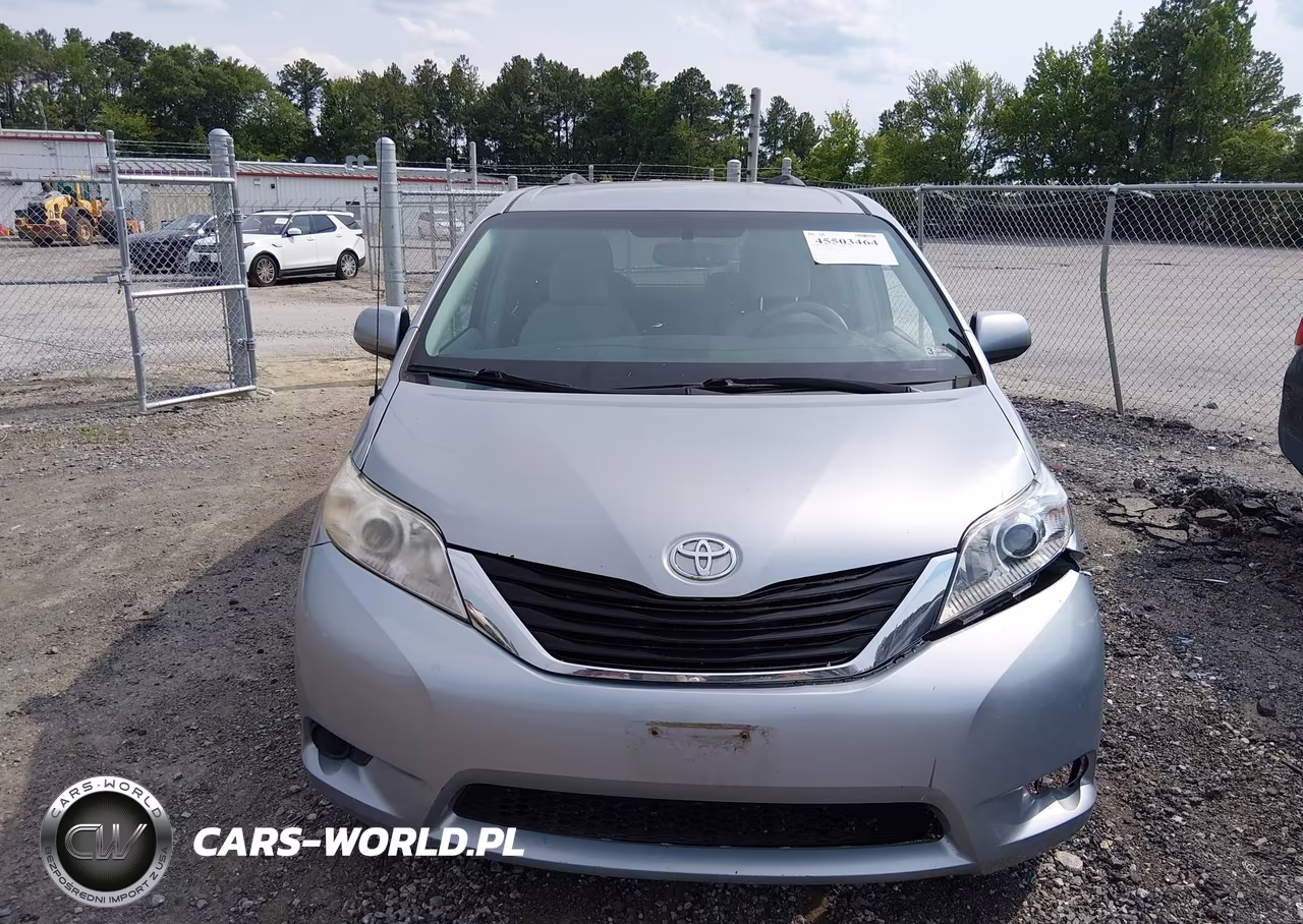 2014 Toyota Sienna Le V6 8 Passenger VIN:5TDKK3DC3ES450979 - 12