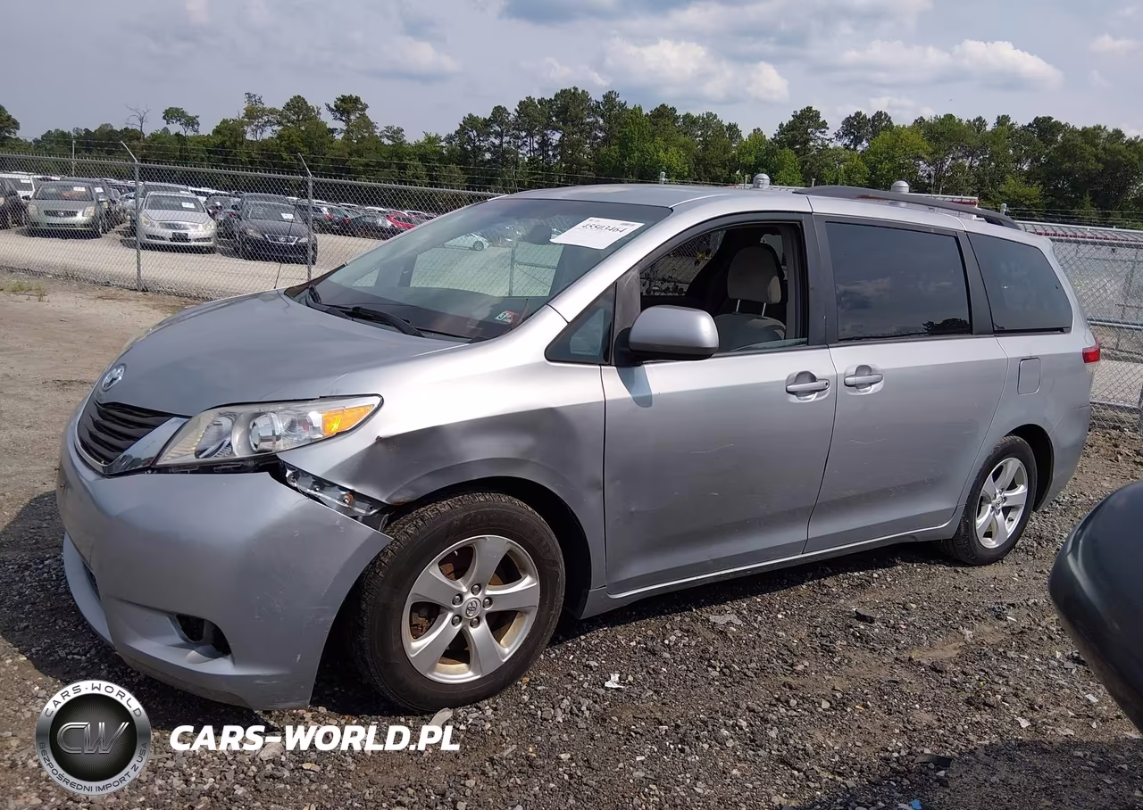 2014 Toyota Sienna Le V6 8 Passenger VIN:5TDKK3DC3ES450979 - 14