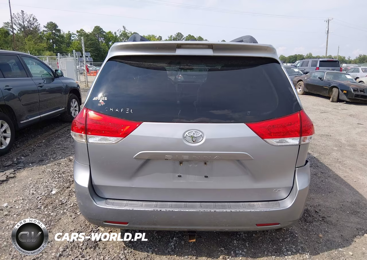 2014 Toyota Sienna Le V6 8 Passenger VIN:5TDKK3DC3ES450979 - 16